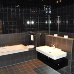 Bad komplett in schwarz - wer's mag Bad komplett in schwarz - wer's mag