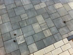 Pflastersteine für Auffahrt, Hof und Wege – Material, Kosten, Farbe